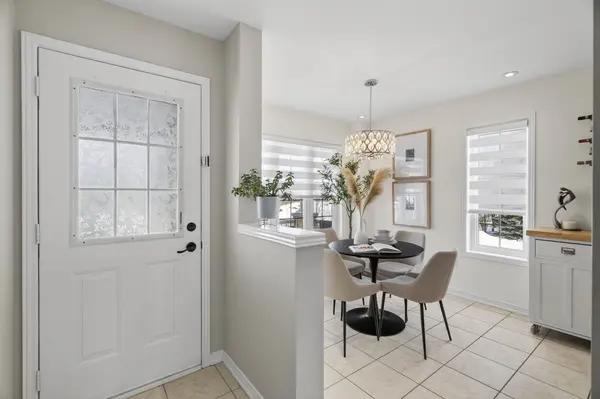 130 Aspenwood DR, Newmarket, ON L3X 2X6