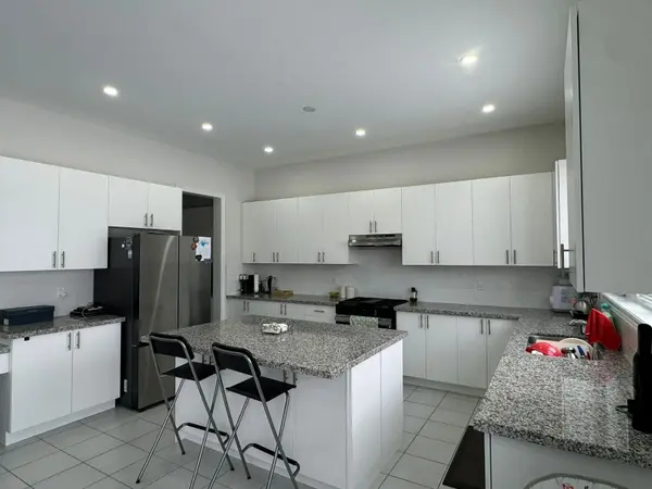 1809 Emberton Way Abbey, Innisfil, ON L9S 0N4