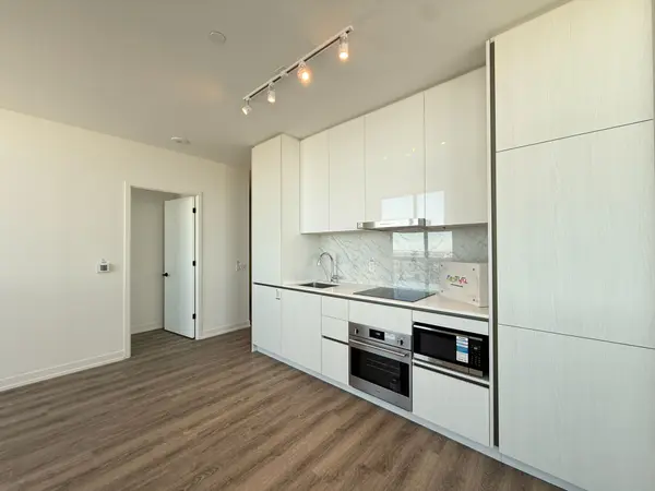 8 Interchange WAY #6002, Vaughan, ON L4K 0R2