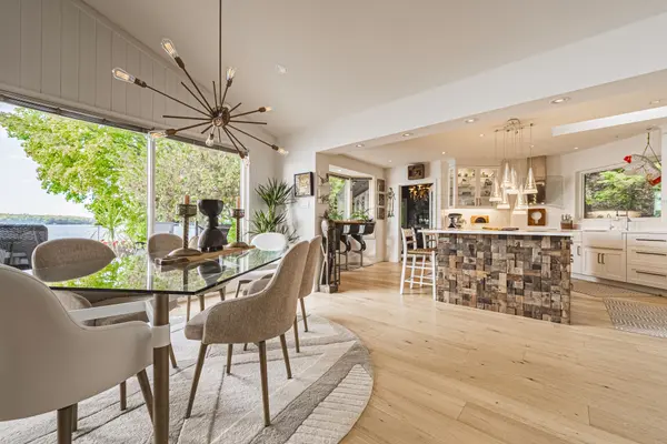 1052 Tedford LN, Douro-dummer, ON K0L 2H0