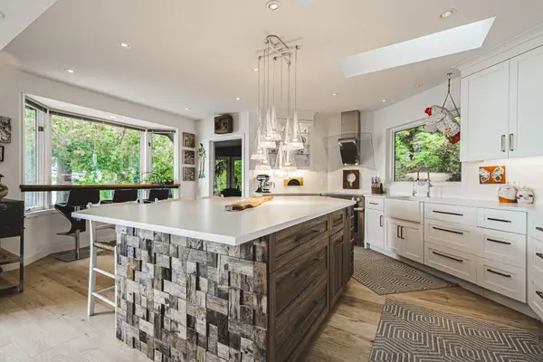 1052 Tedford LN, Douro-dummer, ON K0L 2H0