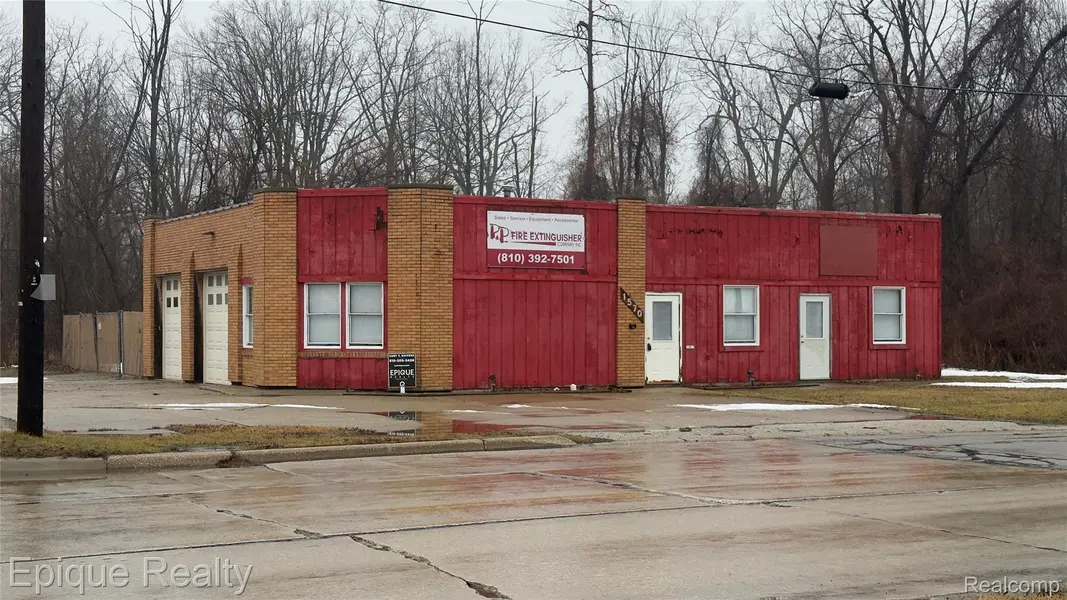1570 Michigan AVE, Marysville, MI 48040