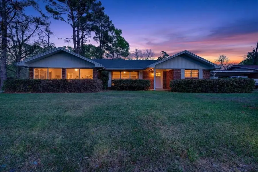 522 Lee Street, Mansfield, LA 71052