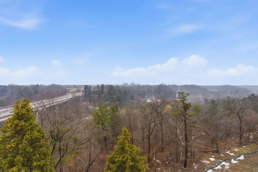 1635 Military TRL #703, Toronto E10, ON M1C 1B2