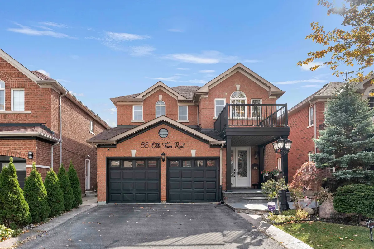 88 Olde Town RD, Brampton, ON L6X 4X9