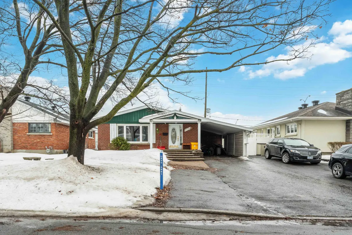 2160 Queensgrove RD E #B, Mckellar Heights - Glabar Park And Area, ON K2A 1P7