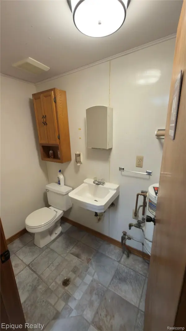 1570 Michigan AVE, Marysville, MI 48040