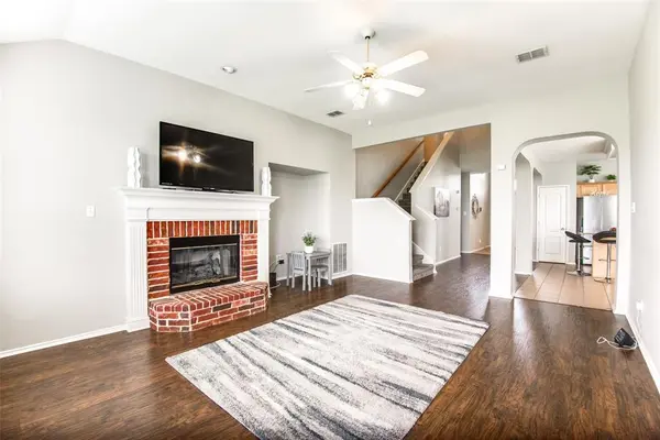 1425 Gatlinburg Circle, Desoto, TX 75115