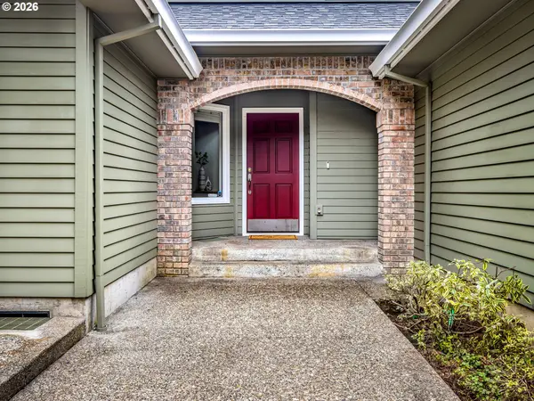 16635 SE SUNRIDGE LN, Milwaukie, OR 97267