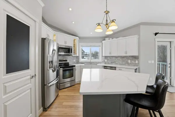 47 Illingworth Close, Red Deer, AB T4R 0B4