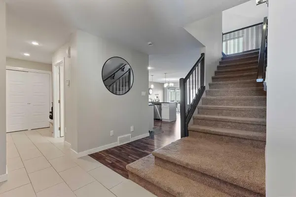 493 Devonia WAY W, Lethbridge, AB T1J 5J7