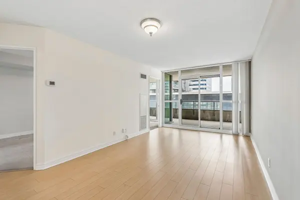 23 Hollywood AVE #901, Toronto C14, ON M2N 7L8