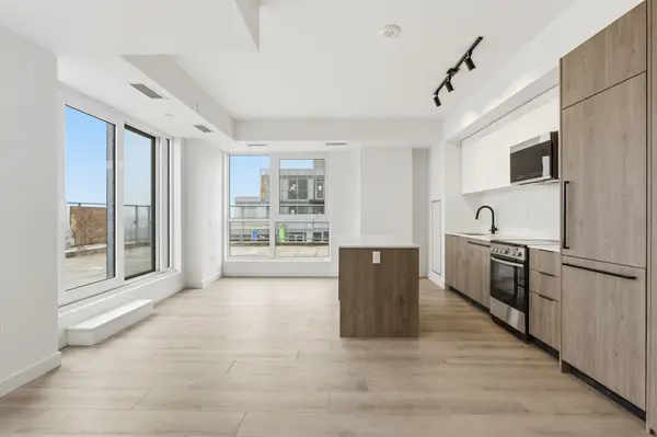 1635 Military TRL #703, Toronto E10, ON M1C 1B2