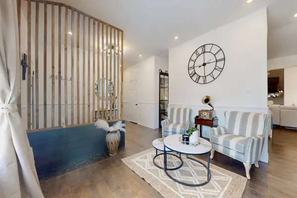 618 Sunset BLVD, Clarington, ON L1B 1C9