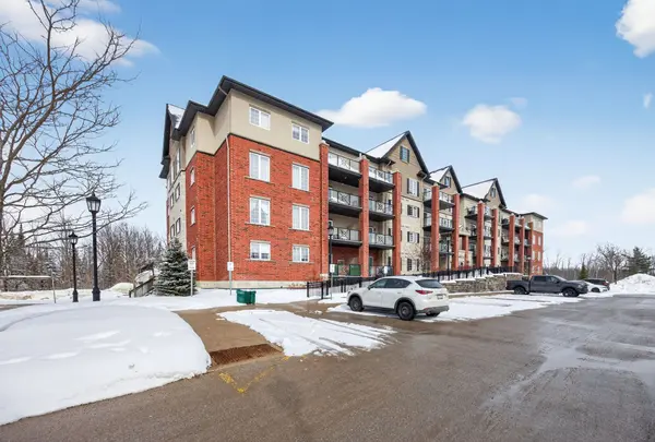 5 Greenwich ST #105, Barrie, ON L4N 7Y8