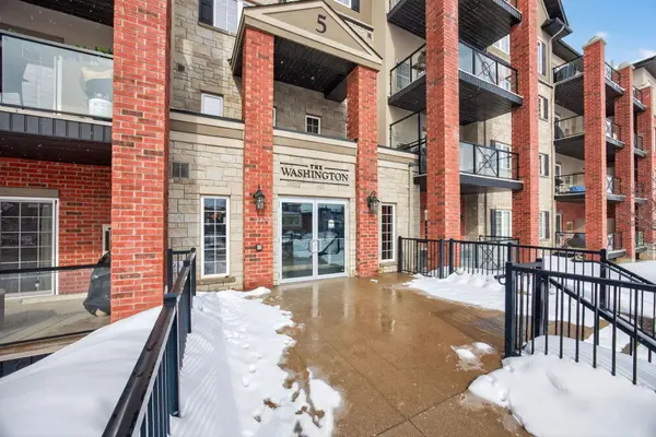 5 Greenwich ST #105, Barrie, ON L4N 7Y8