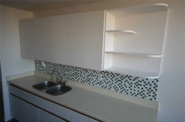 17 Knightsbridge RD #1903, Brampton, ON L6T 3X9