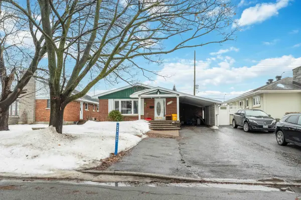 2160 Queensgrove RD E #B, Mckellar Heights - Glabar Park And Area, ON K2A 1P7