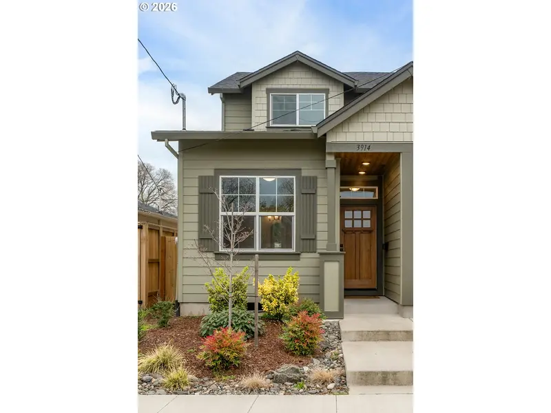 3914 SE 69TH AVE, Portland, OR 97206