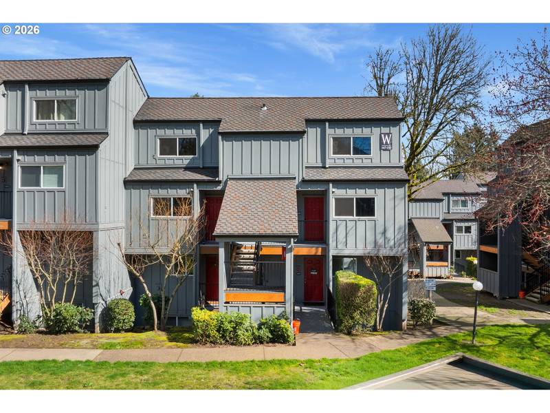 4 TOUCHSTONE #150, Lake Oswego, OR 97035