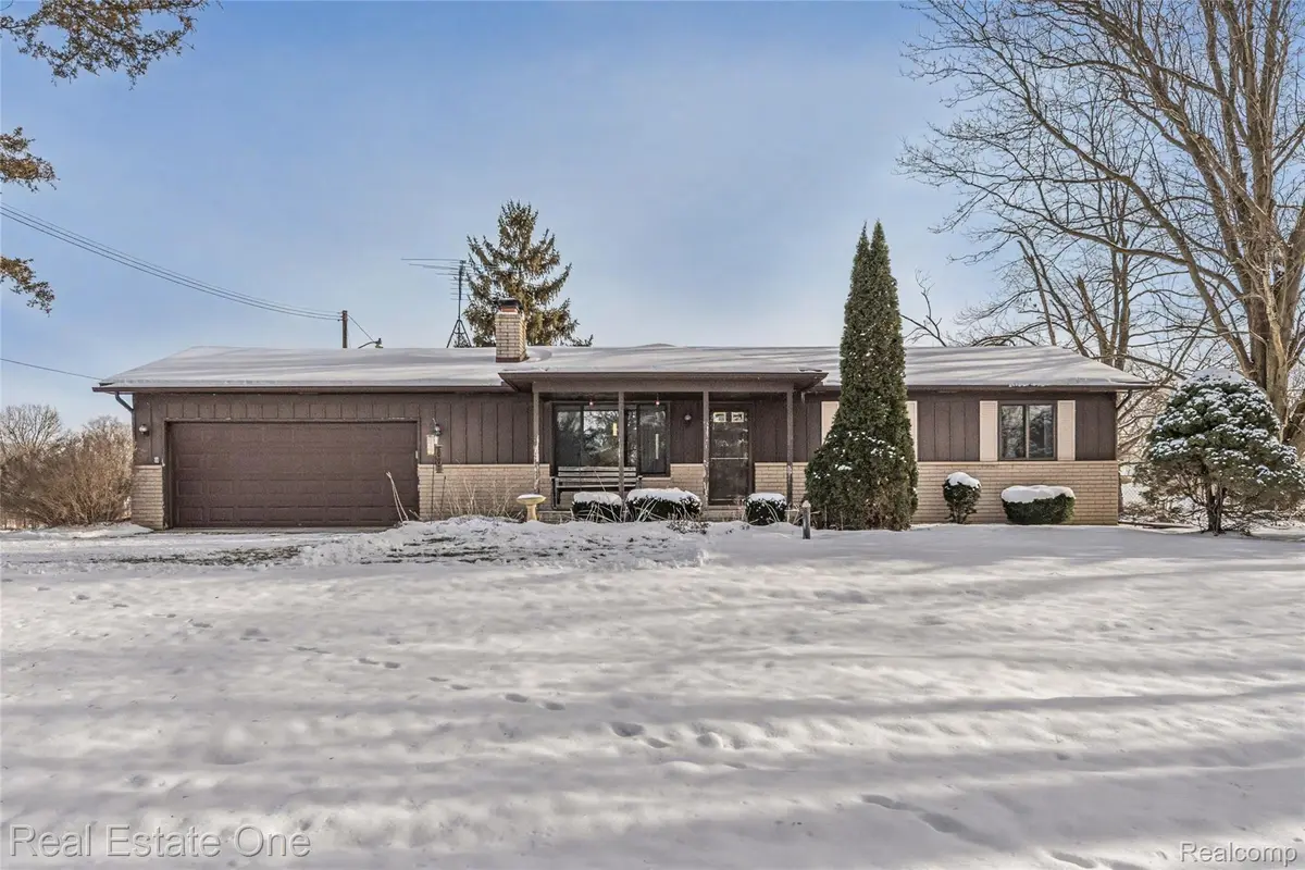 22700 Griswold RD, Lyon Charter Township, MI 48178