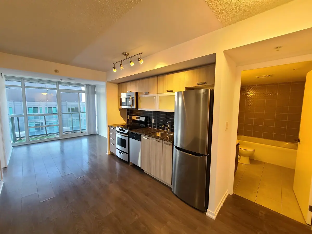 68 Abell ST #1019, Toronto C01, ON M6J 0B1