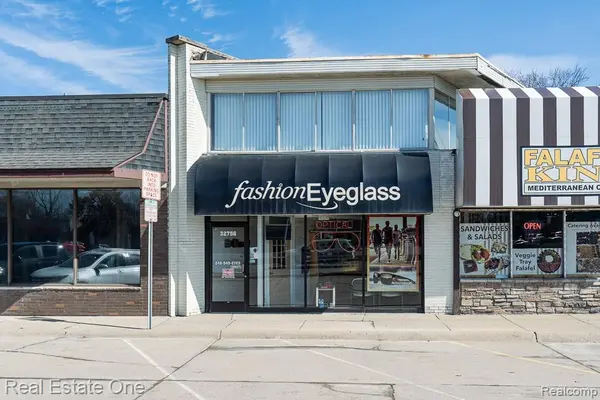 32756 Woodward AVE, Royal Oak, MI 48073