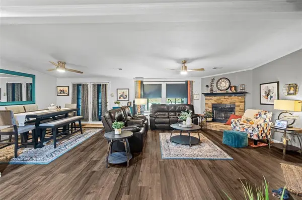 1465 County Road 3690 Road, Paradise, TX 76073