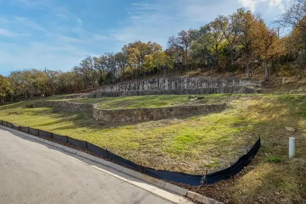 607 Frontier Court, Colleyville, TX 76034