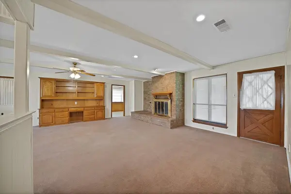 405 Shadowwood Trail, Ovilla, TX 75154