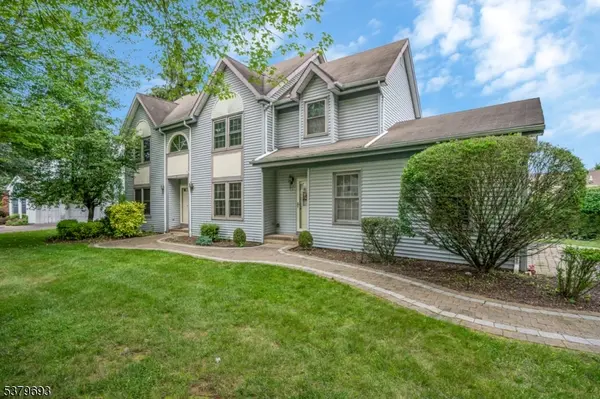 1 Woodland Terrace,  Bloomsbury Boro,  NJ 08804