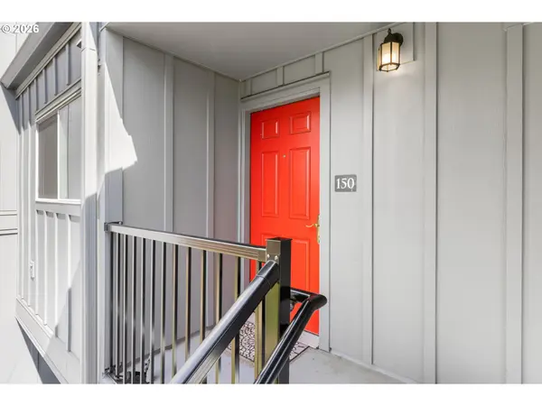 4 TOUCHSTONE #150, Lake Oswego, OR 97035