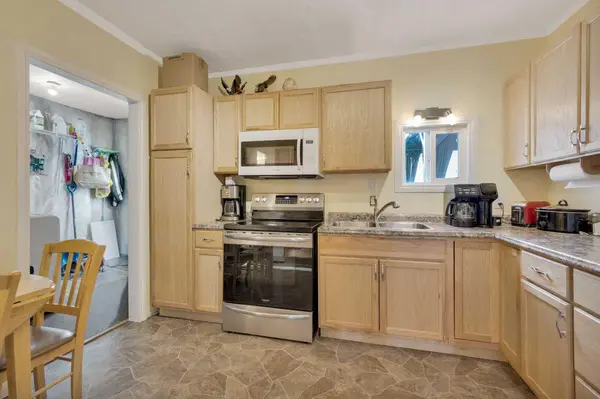 4919 47 ST, Mirror, AB T0B 3C0