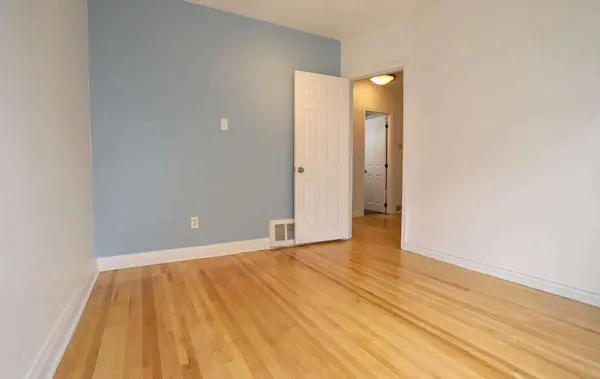 35 Anndale DR, Toronto C14, ON M2N 2W9