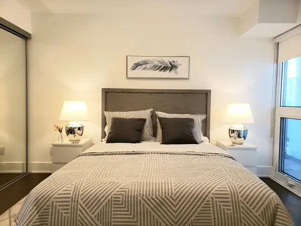 200 Bloor ST W #1610, Toronto C02, ON M5S 0B1