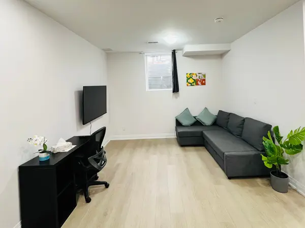 43 Claridge CRES #BSMT, Whitby, ON L1R 0G8