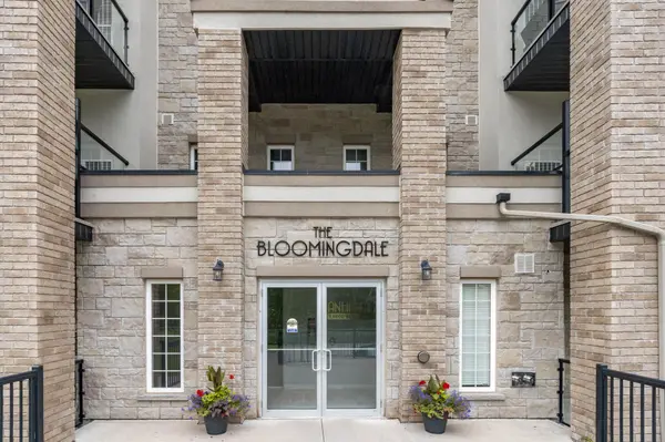 40 Ferndale DR S #210, Barrie, ON L4N 2L3