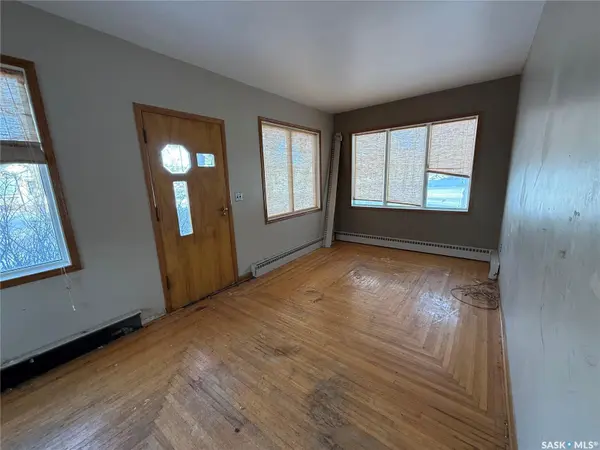 304 3rd AVENUE SW, Eston, SK S0L 1A0