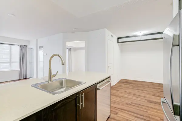 6 Eva RD #1109, Toronto W08, ON M9C 4Z5