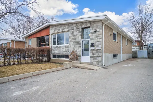 33 Stanley CT, Brampton, ON L6Y 2B1