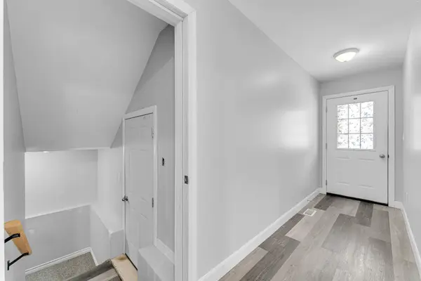 68 Hickory ST, Gananoque, ON K7G 2P5