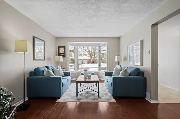 6068 MEADOWGLEN DR, Orleans - Convent Glen And Area, ON K1C 5R7