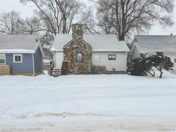 671 E Mansfield AVE, Pontiac, MI 48340