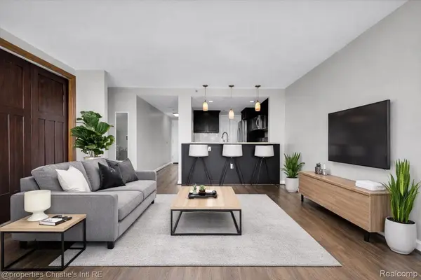 250 E Harbortown DR #1302, Detroit, MI 48207