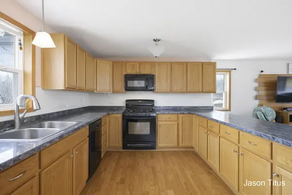 411 Hill ST, Ionia Twp, MI 48846