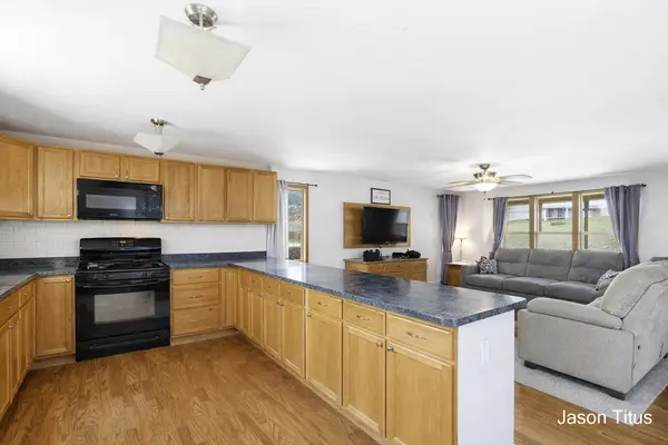 411 Hill ST, Ionia Twp, MI 48846