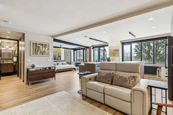 3204 Rideau PL SW #107, Calgary, AB T2S 1Z2