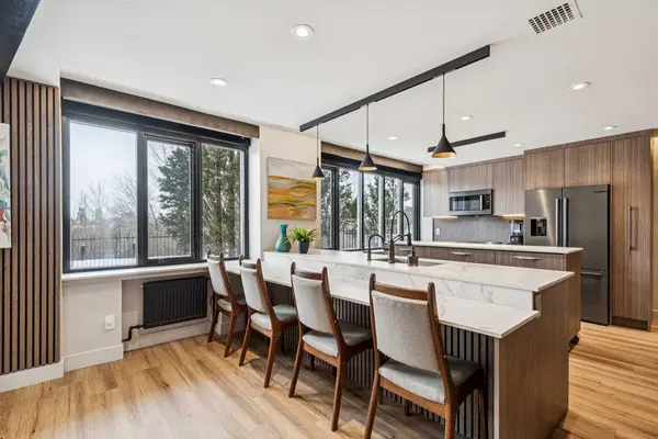 3204 Rideau PL SW #107, Calgary, AB T2S 1Z2