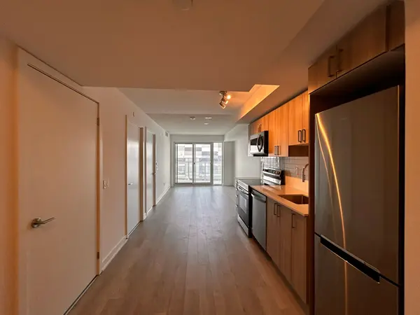 1010 Sandy Beach RD #1709, Pickering, ON L1W 0C7