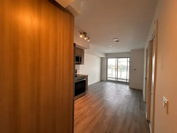 1010 Sandy Beach RD #701, Pickering, ON L1W 0C7